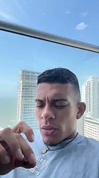 Mrjustin sebas online show from February 25, 6:17 pm