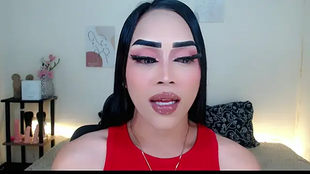 Lessandra Lust online show from October 10, 11:04 pm