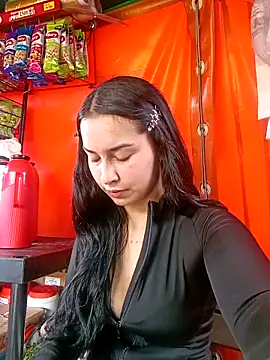 Sol Sunny online show from April 11, 8:35 pm