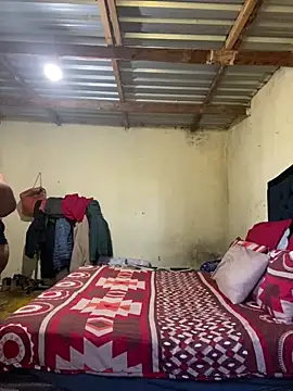 Curvycandy95 online show from March 10, 5:45 am