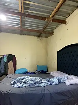 Curvycandy95 online show from April 21, 5:58 am