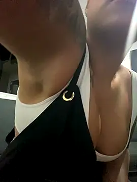 AlannaEvons online show from October 15, 12:55 am