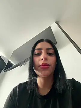 AlannaEvons online show from January 15, 6:00 pm