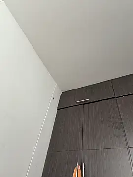 AlannaEvons online show from February 19, 6:04 pm