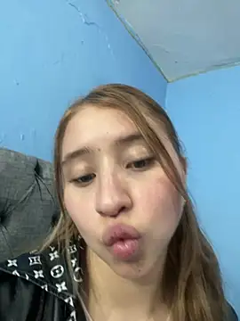 mia skys online show from January 14, 3:01 am