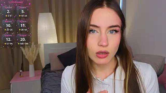 Moonlight1Sonata1 online show from January 11, 9:03 am