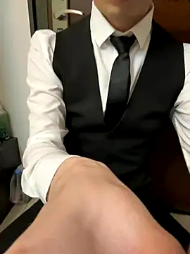 Snapshot of blaconeboy chatting on December 5, 3:30 pm blaconeboy online show from December 5, 3:30 pm