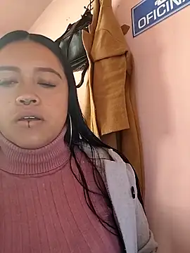 -Mia1 online show from September 24, 1:25 pm