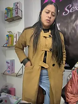 -Mia1 online show from February 5, 11:59 am