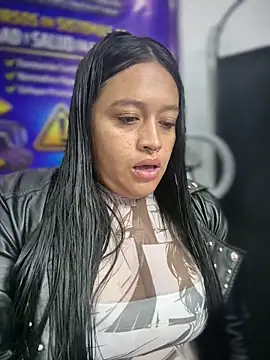 -Mia1 online show from March 10, 11:59 am