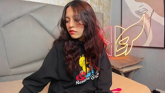 Snapshot of Elliecute chatting on October 1, 2:23 pm Elliecute online show from October 1, 2:23 pm