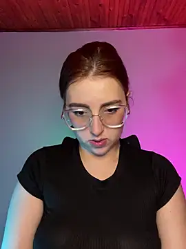 CoraVibes online show from November 6, 12:06 pm