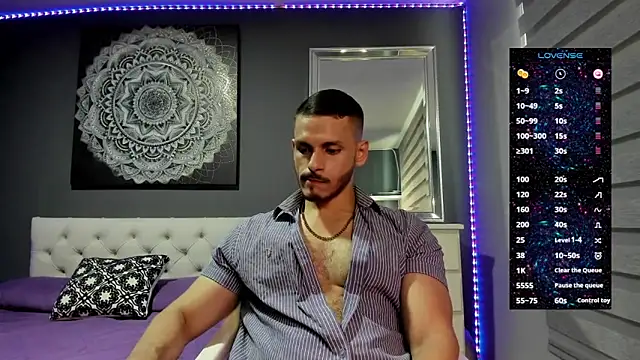 Snapshot of TianZilac chatting on September 24, 6:00 pm TianZilac online show from September 24, 6:00 pm
