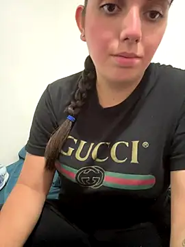 Snapshot of baddiexoxoxo23 chatting on September 12, 6:08 pm baddiexoxoxo23 online show from September 12, 6:08 pm