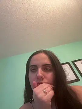 Snapshot of baddiexoxoxo23 chatting on March 24, 8:03 pm baddiexoxoxo23 online show from March 24, 8:03 pm