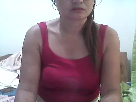 Snapshot of nathalie0045 chatting on April 26, 11:24 pm nathalie0045 online show from April 26, 11:24 pm