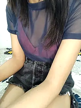 Snapshot of Vaani_Sharma79 chatting on February 14, 3:09 pm Vaani Sharma79 online show from February 14, 3:09 pm