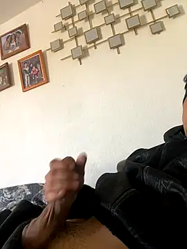 Arce92 online show from October 31, 7:48 pm