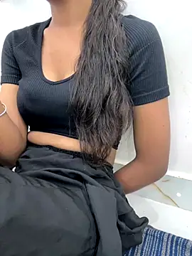 Snapshot of cute_parii_ chatting on September 13, 1:33 pm cute parii online show from September 13, 1:33 pm