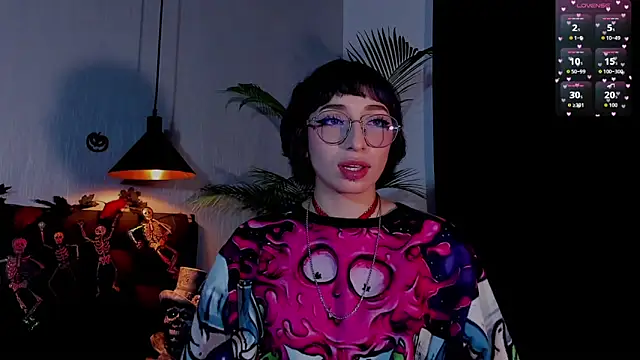 Snapshot of Lexyy_Bluee chatting on October 12, 6:34 am Lexyy Bluee online show from October 12, 6:34 am