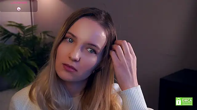 HongTomczak online show from October 19, 7:42 am