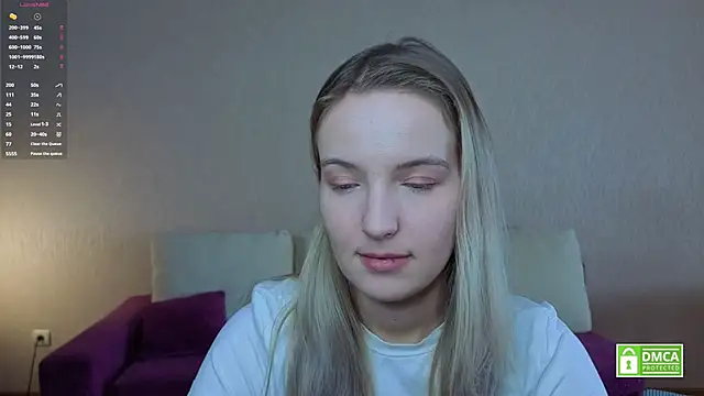 Snapshot of HongTomczak chatting on May 6, 7:57 am HongTomczak online show from May 6, 7:57 am
