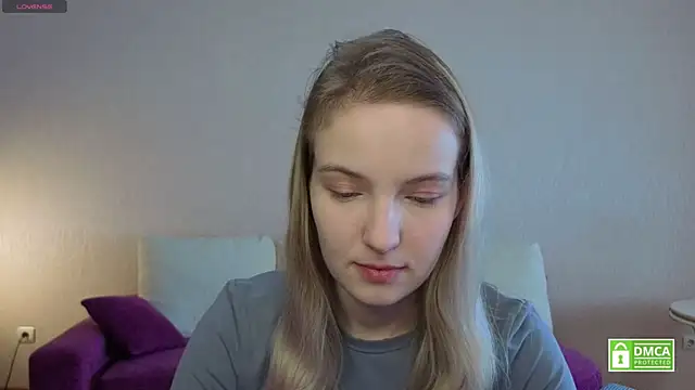 Snapshot of HongTomczak chatting on May 14, 7:37 am HongTomczak online show from May 14, 7:37 am