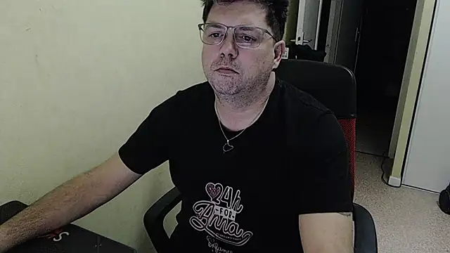 blueandwhite1 online show from January 30, 6:21 pm