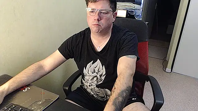 blueandwhite1 online show from February 7, 3:52 pm