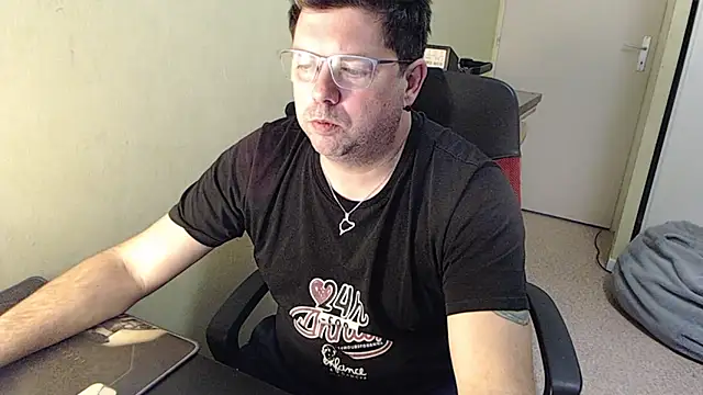 blueandwhite1 online show from February 10, 5:19 pm