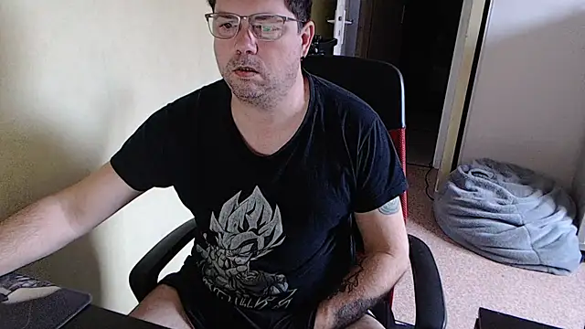 blueandwhite1 online show from February 19, 7:50 am