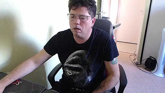 blueandwhite1 online show from October 7, 2:25 pm