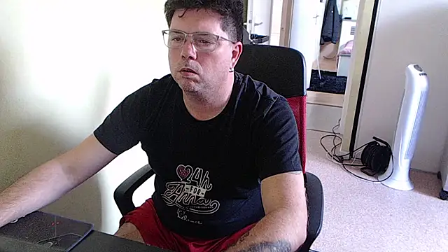 blueandwhite1 online show from October 22, 3:01 pm