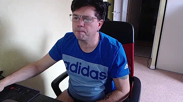 blueandwhite1 online show from February 17, 4:02 pm