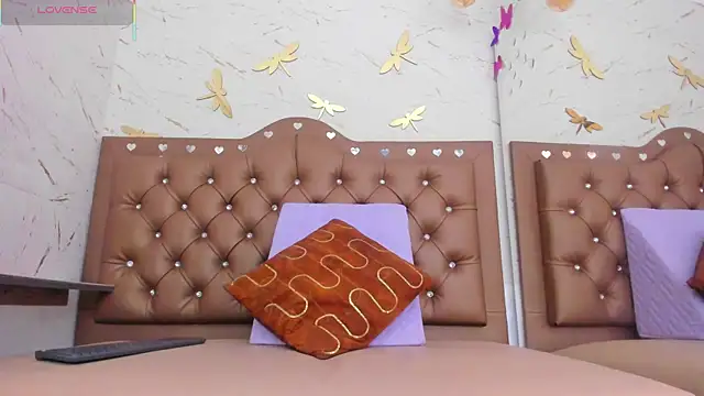 Zoe-Johnson  online show from September 27, 10:15 pm