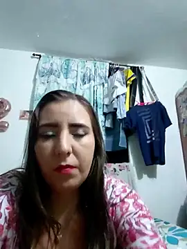 Snapshot of isabella_lovem chatting on July 12, 12:12 am isabella lovem online show from July 12, 12:12 am