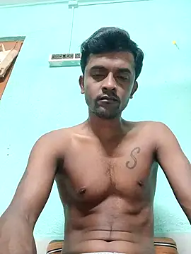 Snapshot of ShinuRoy chatting on September 18, 11:40 pm ShinuRoy online show from September 18, 11:40 pm