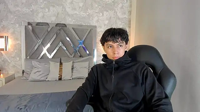 Tyler durten online show from October 3, 2:52 am