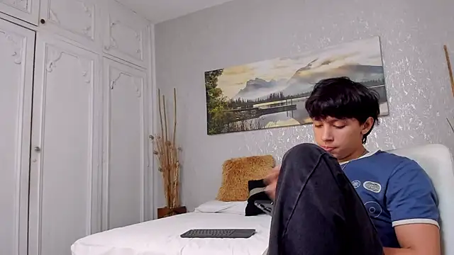 Tyler durten online show from November 7, 3:06 am