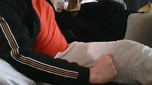 Titilouonlyf69 online show from April 1, 9:54 am