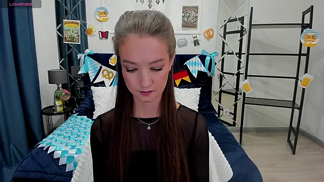 LoraSunnyy online show from October 1, 8:31 am