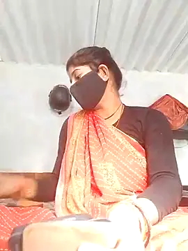 Snapshot of Maya5656 chatting on November 29, 9:23 am Maya5656 online show from November 29, 9:23 am