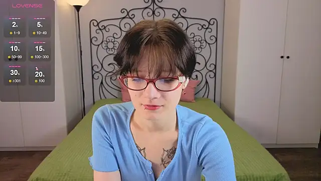 oliviafairy1 online show from September 23, 3:59 pm
