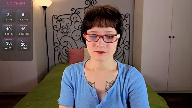 oliviafairy1 online show from October 20, 5:02 pm