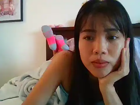 Snapshot of AnnewithanE chatting on October 25, 3:36 am AnnewithanE online show from October 25, 3:36 am