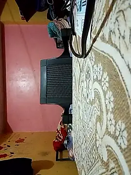 Snapshot of Nihaal17 chatting on October 18, 12:24 am Nihaal17 online show from October 18, 12:24 am