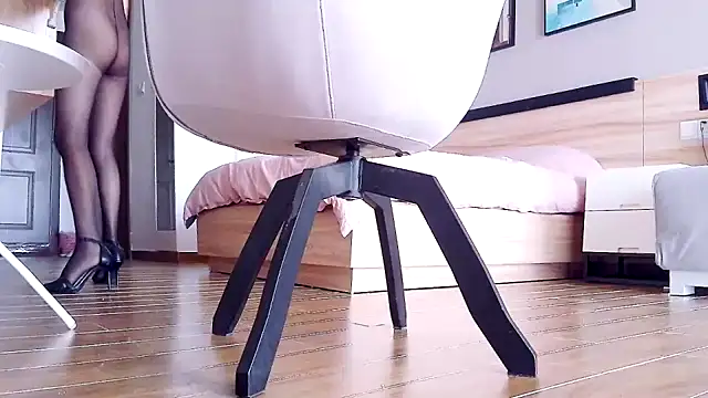 Snapshot of Tianxin6 chatting on September 15, 12:10 am Tianxin6 online show from September 15, 12:10 am