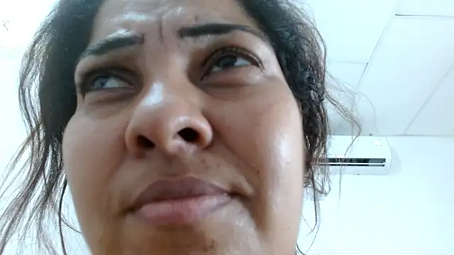 69smallstar online show from November 24, 6:18 pm