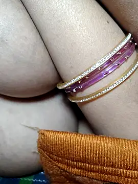 Snapshot of Hot_pooja55 chatting on March 20, 4:56 pm Hot pooja55 online show from March 20, 4:56 pm