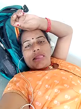 Snapshot of Suhani_hot12 chatting on September 21, 6:37 am Suhani hot12 online show from September 21, 6:37 am